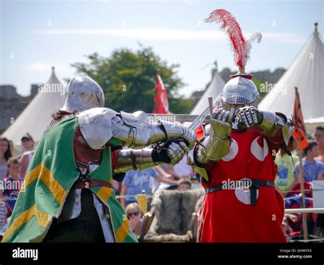 arco da tiro major tudor|tudor knights swords.